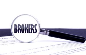 Read more about the article What is an insurance broker?